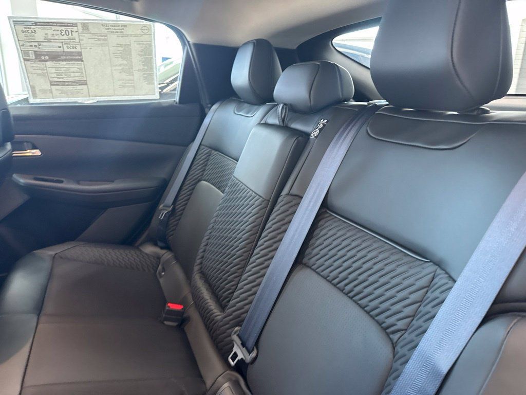 New 2026 Nissan Leaf Platinum+ FWD image 15