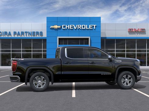 New 2026 GMC Sierra 1500 SLE image 6