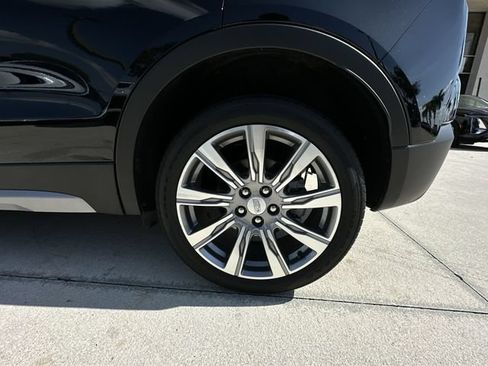 Certified 2023 Cadillac XT4 Premium Luxury FWD image 18