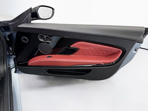 Used 2021 Aston Martin DBS Superleggera Volante image 31