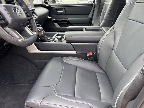 New 2026 Toyota Tundra Limited AWD/4WD image 8