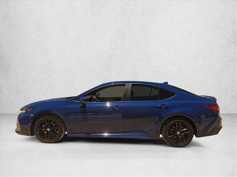 Used 2025 Toyota Camry SE w/ Convenience Package FWD image 9