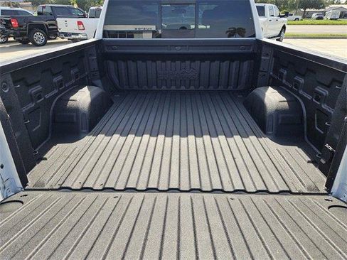 Certified 2023 Chevrolet Silverado 1500 High Country w/ Z71 Off-Road Package image 13