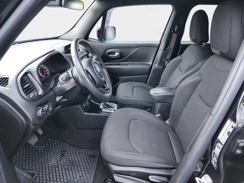 Used 2022 Jeep Renegade Altitude AWD/4WD image 11