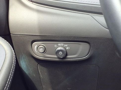 Used 2025 Buick Encore GX Preferred image 16