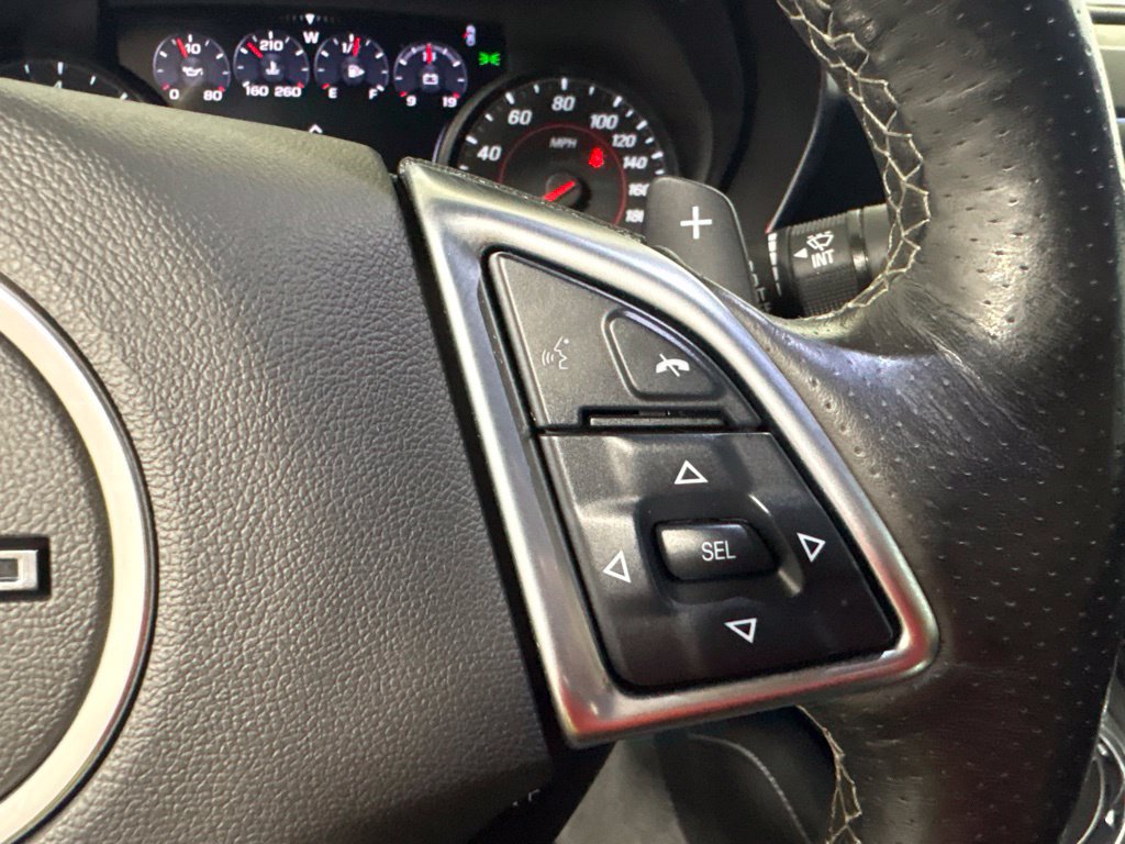 Used 2020 Chevrolet Camaro SS RWD image 19