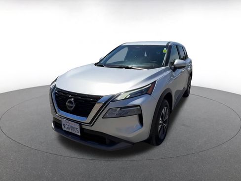 Used 2023 Nissan Rogue SV image 7