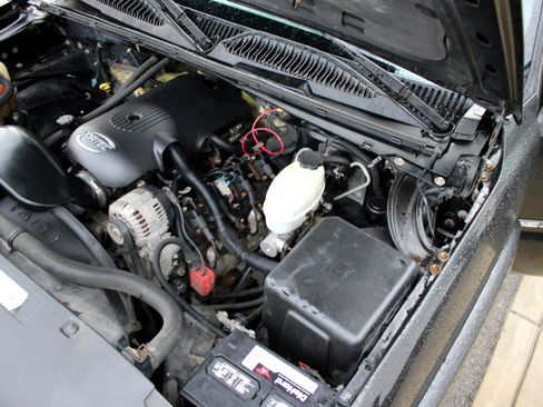 Used 2003 GMC Sierra 3500 2WD image 28