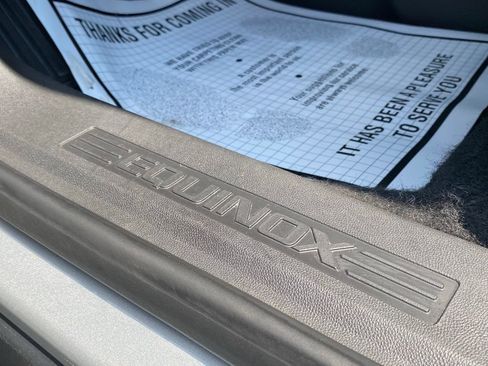 Used 2021 Chevrolet Equinox LS FWD image 17
