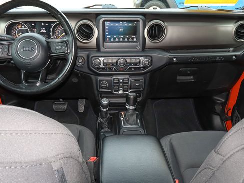 Used 2018 Jeep Wrangler Unlimited Sport S image 10
