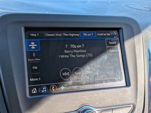 Used 2022 Chevrolet Equinox LT image 16