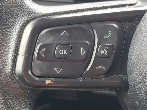 Used 2021 Jeep Wrangler Sport AWD/4WD image 20