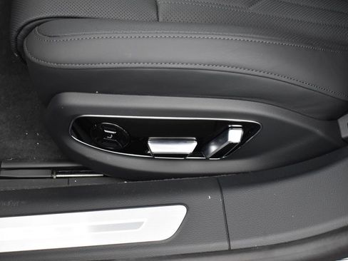 New 2026 Audi A8 L 3.0T AWD/4WD image 8