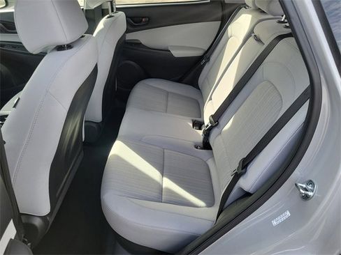 Used 2023 Hyundai Kona SEL image 21