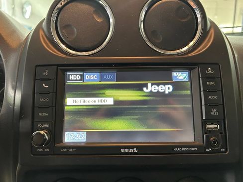 Used 2016 Jeep Patriot High Altitude AWD/4WD image 27