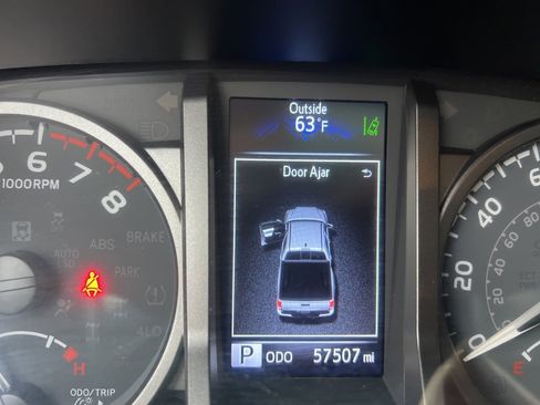 Used 2022 Toyota Tacoma TRD Sport w/ TRD Premium Sport Package image 13