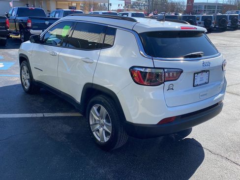 Certified 2022 Jeep Compass Latitude image 7