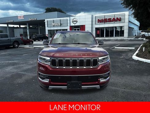 Used 2024 Jeep Wagoneer L Series II w/ Flexible Seating Group image 10