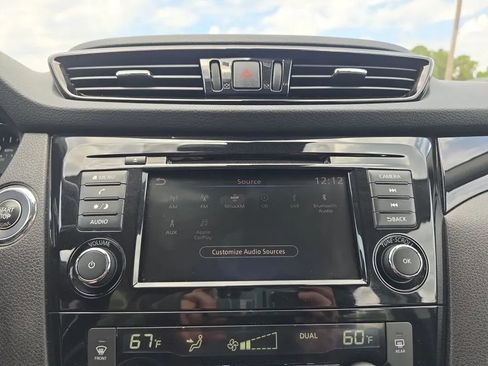 Used 2021 Nissan Rogue Sport SV FWD image 28
