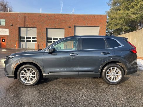 Used 2023 Honda CR-V EX-L image 2