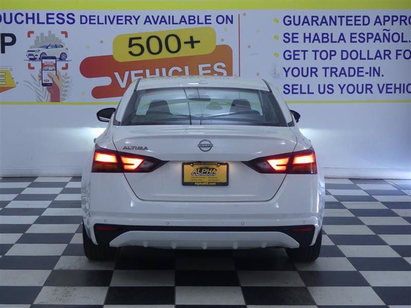 Used 2025 Nissan Altima 2.5 SV FWD image 6