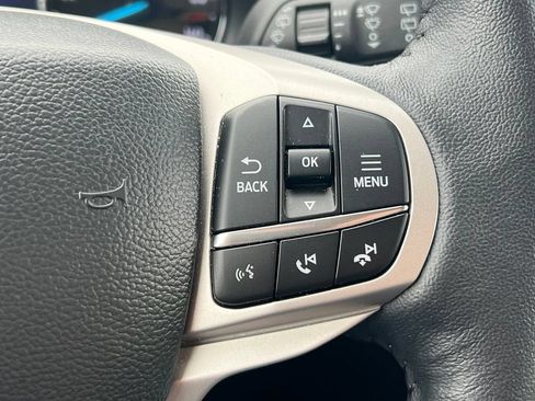 Used 2023 Ford Explorer XLT w/ Equipment Group 202A AWD/4WD image 36