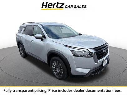 Used 2025 Nissan Pathfinder SV
