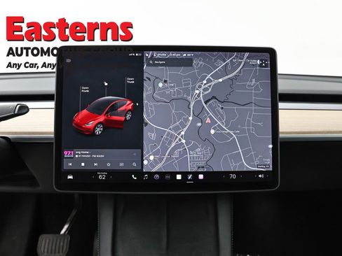 Used 2021 Tesla Model Y Long Range image 12