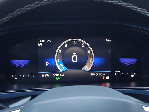 Used 2024 Volkswagen Taos SE image 29