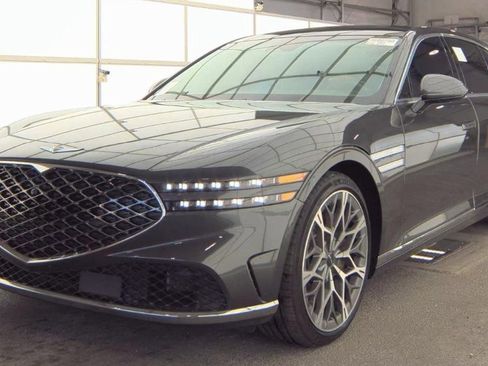 Used 2023 Genesis G90 3.5T image 1