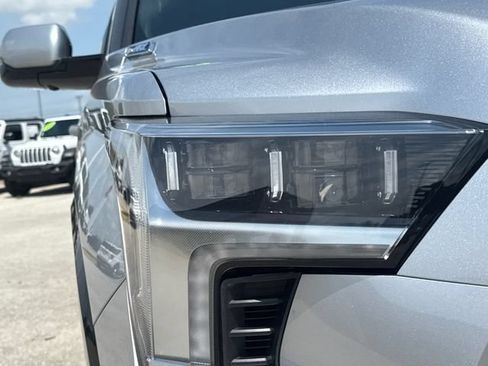 Used 2024 Toyota Sequoia Platinum AWD/4WD image 11