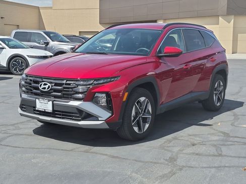 Used 2025 Hyundai Tucson SEL AWD/4WD image 11