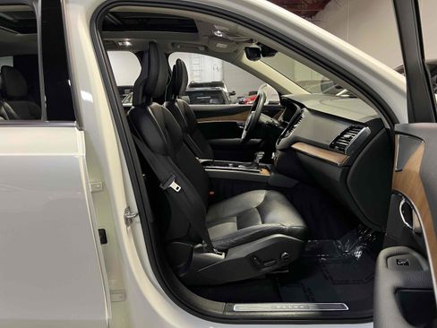 Used 2021 Volvo XC90 T5 Momentum w/ Advanced Package image 40