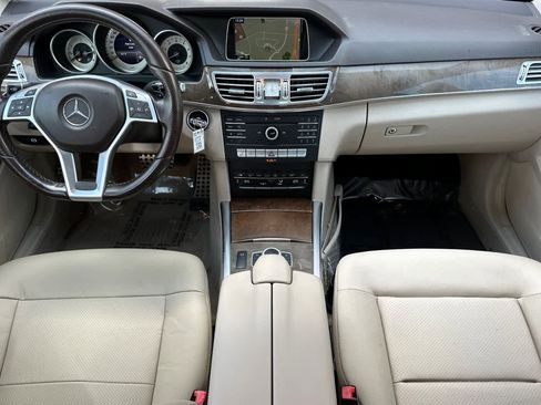 Used 2016 Mercedes-Benz E 350 Sedan image 3