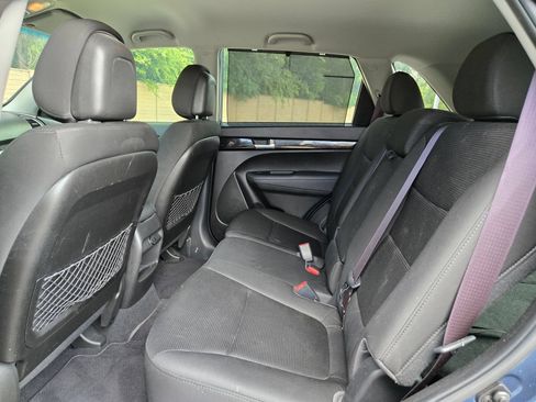 Used 2015 Kia Sorento LX FWD image 14