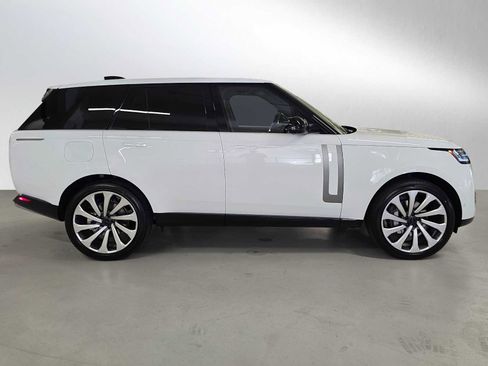 New 2026 Land Rover Range Rover SE AWD/4WD image 6