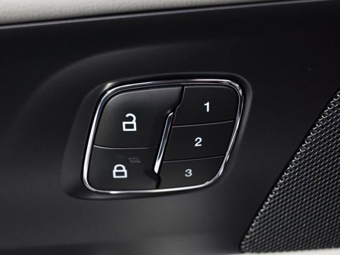 New 2026 Lincoln Nautilus Reserve AWD/4WD image 24