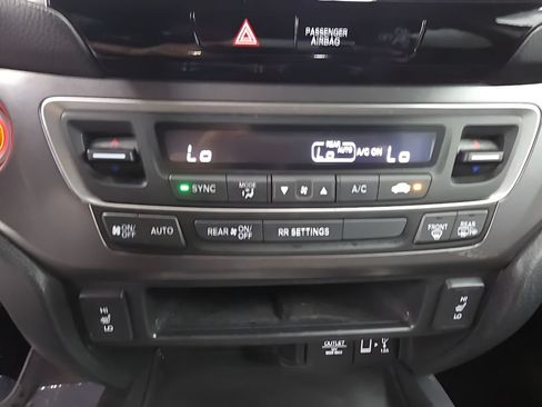 Used 2017 Honda Ridgeline RTL-T image 25