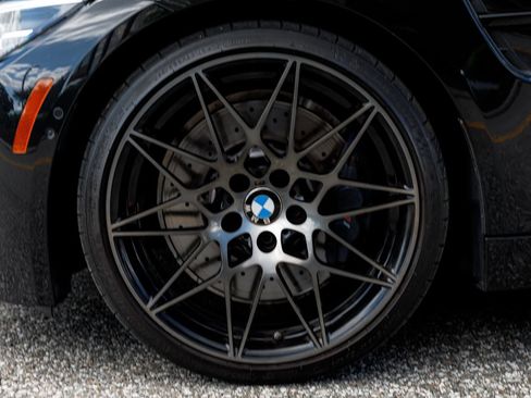 Used 2020 BMW M4 Convertible w/ Competition Package RWD image 35