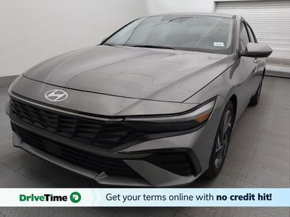 Used 2024 Hyundai Elantra SEL w/ Convenience Package