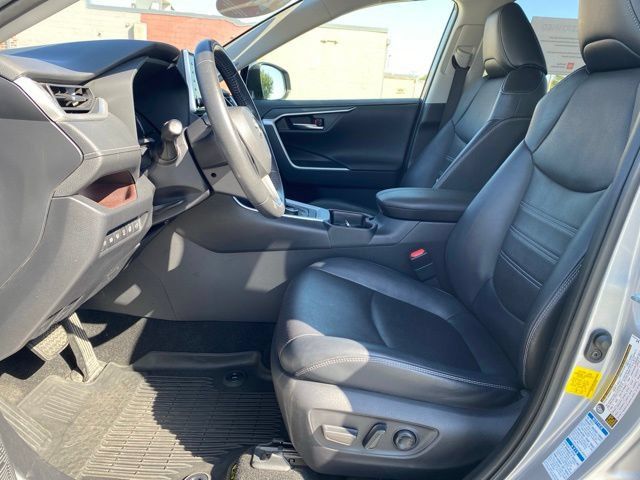 Certified 2019 Toyota RAV4 Limited w/ Advanced Technology Package AWD/4WD image 15