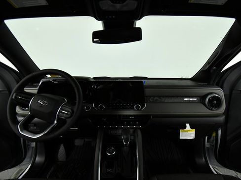 New 2026 Chevrolet Colorado ZR2 w/ Technology Package image 18