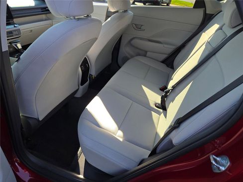 Used 2025 Hyundai Kona SEL image 20