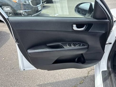 Used 2016 Kia Optima LX FWD image 12