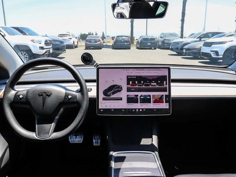 Used 2022 Tesla Model 3 Long Range AWD/4WD image 20