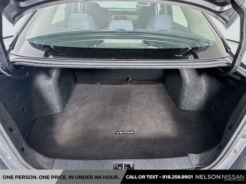 Used 2020 Nissan Versa SV image 22