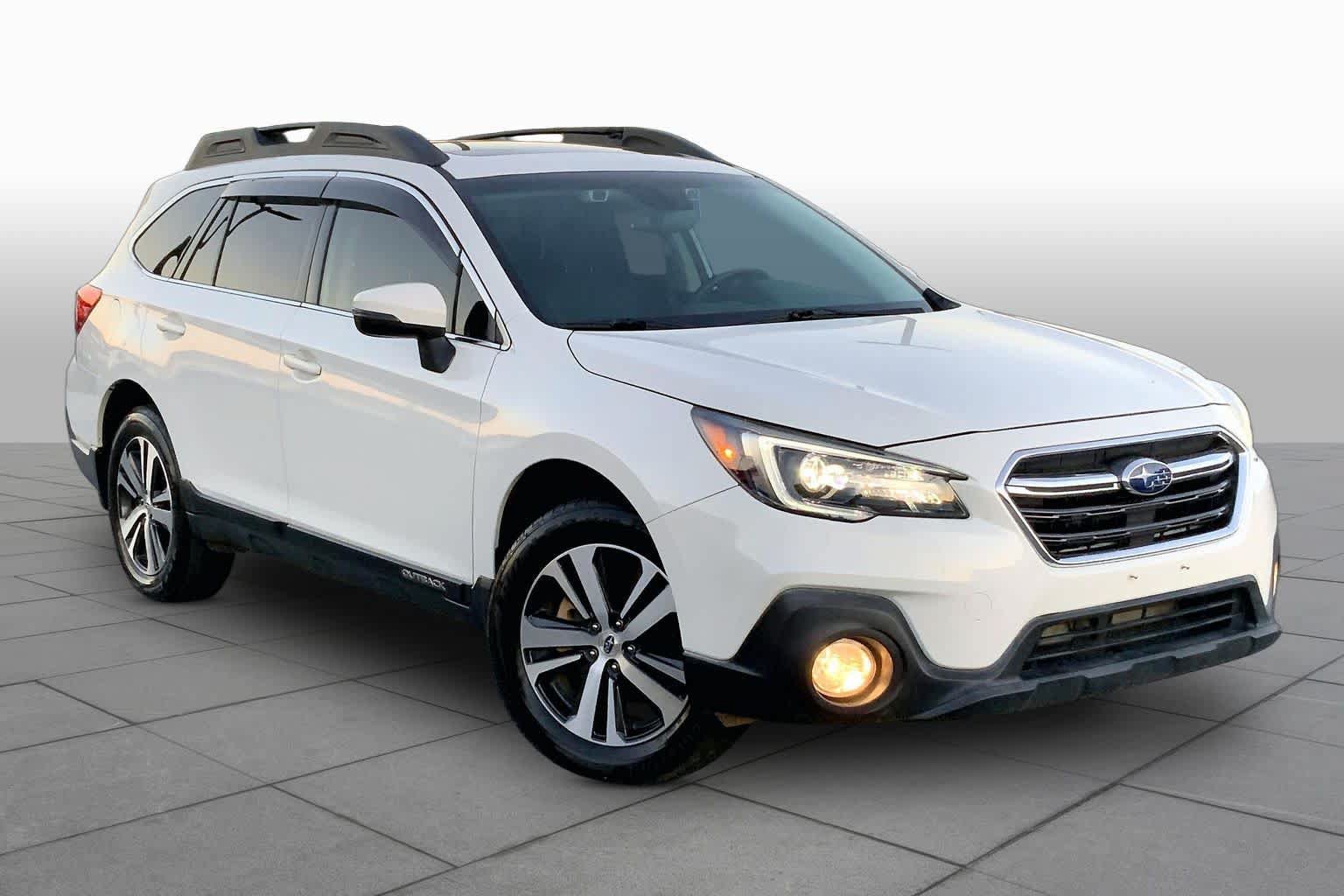 Used 2019 Subaru Outback 3.6R Limited w/ Popular Package #2 AWD/4WD image 3
