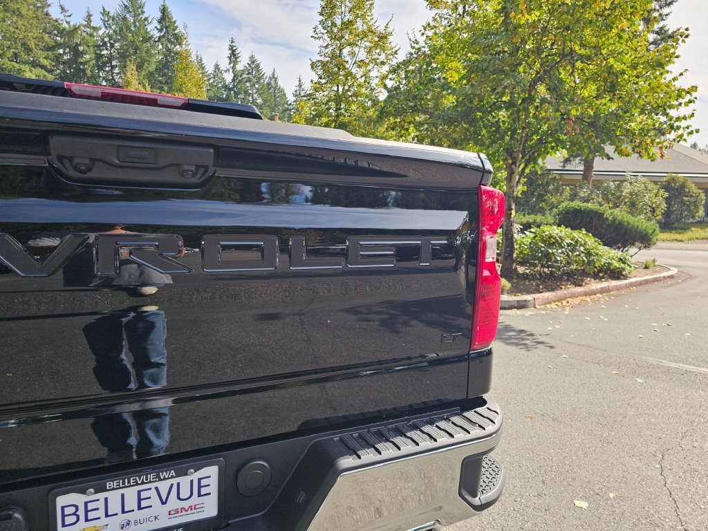 New 2026 Chevrolet Silverado 1500 LT w/ Z71 Off-Road Package AWD/4WD image 17