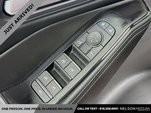 Certified 2024 Nissan Rogue SL w/ SL Premium Package image 18