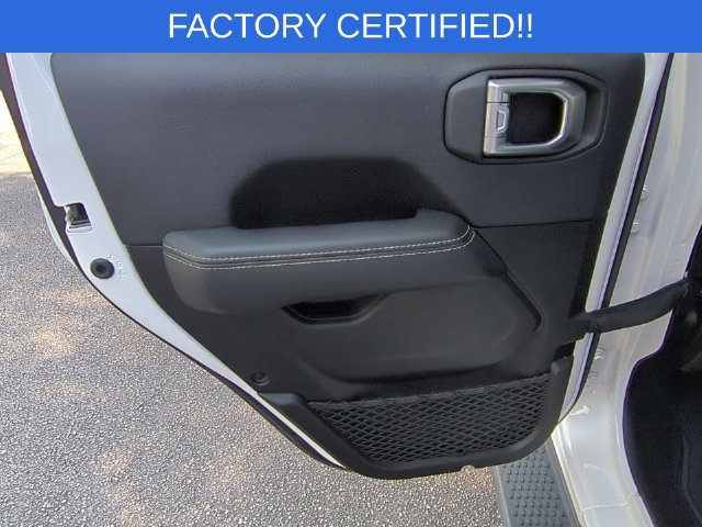 Certified 2022 Jeep Wrangler Unlimited Sahara w/ Cold Weather Group AWD/4WD image 26